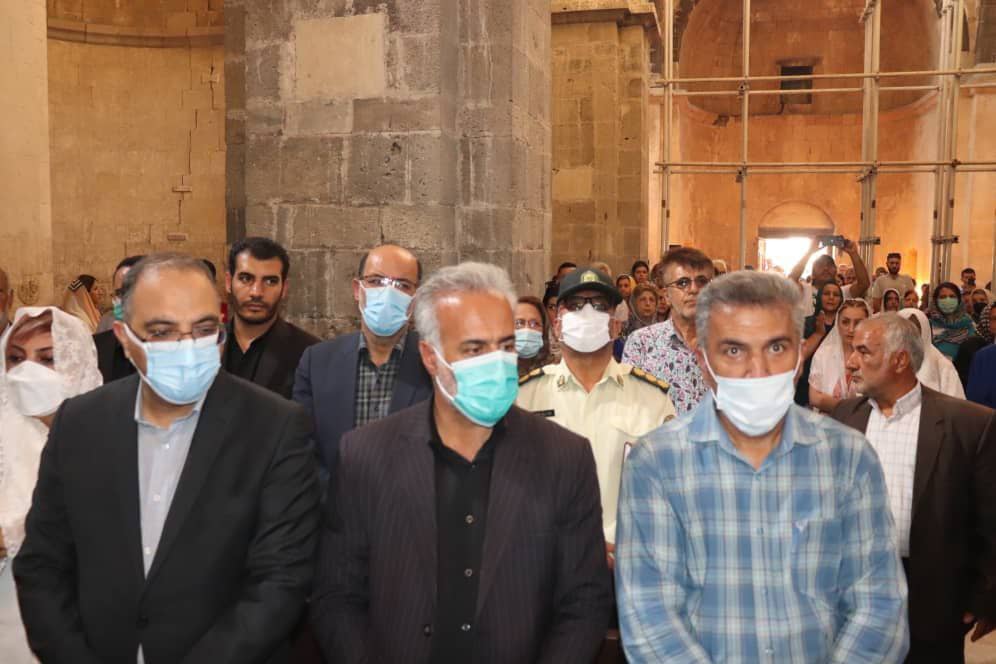 دیدار اسقف گری گور چفتچیان خلیفه ارامنه آذربایجان با فرماندار شهرستان چالدران به پاس قدردانی از زحمات دستگاههای اجرایی در خصوص فراهم سازی زمینه هر چه بهتر برگزار شدن مراسم مذهبی قره کلیسا