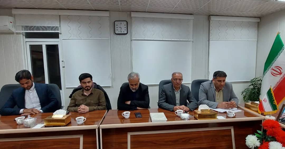 در یک نشست صمیمی با حضور عبدالله نژاد فرماندار شهرستان چالدران ،شهردار سیه چشمه و بنیاد علوی مسائل و مشکلات و راههای توسعه و پیشرفت شهر چالدران مورد بحث و بررسی قرار گرفت