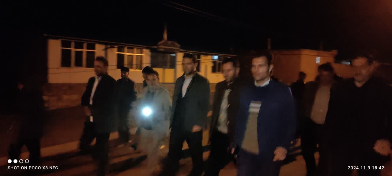 📸گزارش تصویری 💢بازدید محمد رضا عبدالله نژاد فرماندار چالدران به همراه جمعی از اعضای شورای اداری از بهسازی و آماده سازی بستر برای آسفالت معابر روستای انبار سفلی