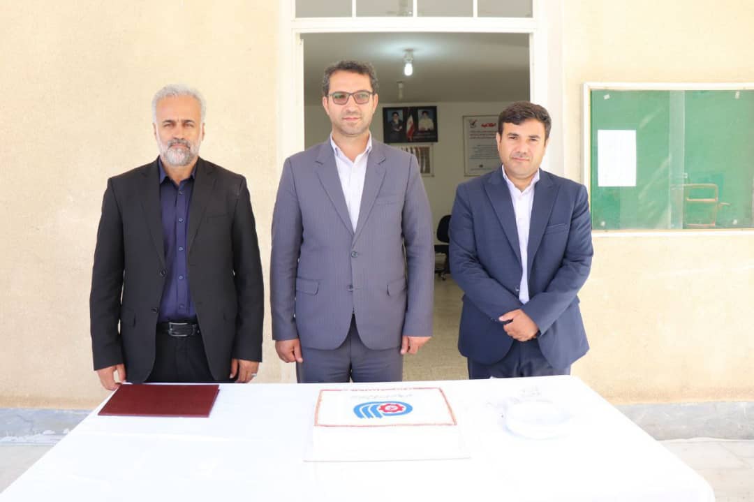 محمدرضا عبدالله نژاد فرماندار شهرستان چالدران  از مرکز آموزش فنی و حرفه ای چالدران بازدید و از نزدیک با نحوه آموزش مهارت کار آموزان مرکز فنی و حرفه ای چالدران  آشنا شد .