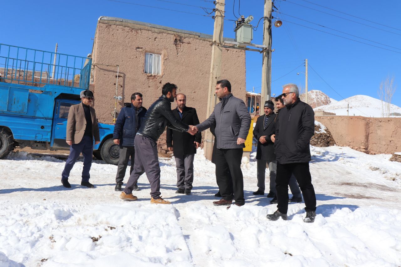 بازدید محمدرضا عبدالله نژاد فرماندار از روستای گل سعید