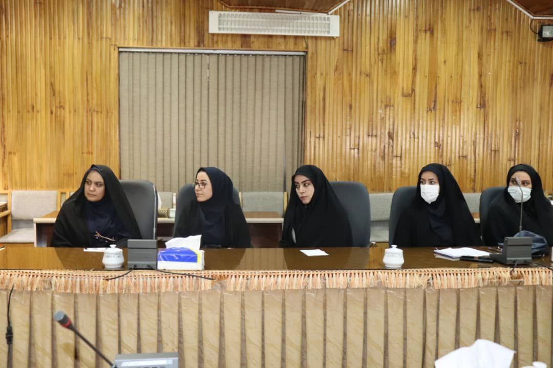 ✅ با حضور عبدالله نژاد فرماندار چالدران و جمعی از بانوان فعال در عرصه های فرهنگی ، هنری ، دینی و اجتماعی و ورزشی این شهرستان جلسه هم اندیشی بانوان چالدران در سالن اجتماعات فرمانداری برگزار شد.