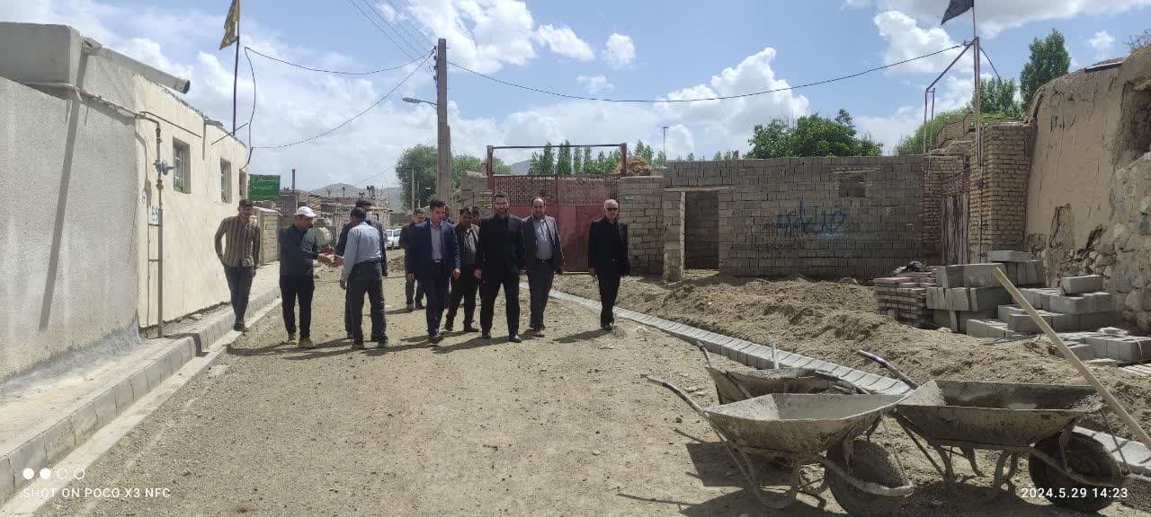 💢فرماندار چالدران از روند اجرایی طرح هادی روستای بابالو بازدید کرد ✍️به گزارش روابط عمومی فرمانداری چالدران محمد رضا عبداله نژاد فرماندار شهرستان در این بازدید با اشاره به اینکه امسال چهارده طرح ع
