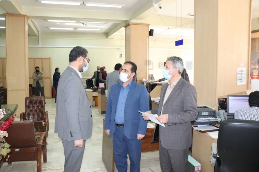 ✅ عبدالله نژادفرماندار شهرستان چالدران به همراه ابراهیم زاده معاون سیاسی،امنیتی و اجتماعی فرماندار بطور سرزده از بانکهای کشاورزی و ملی شهرستان بازدید نمودند