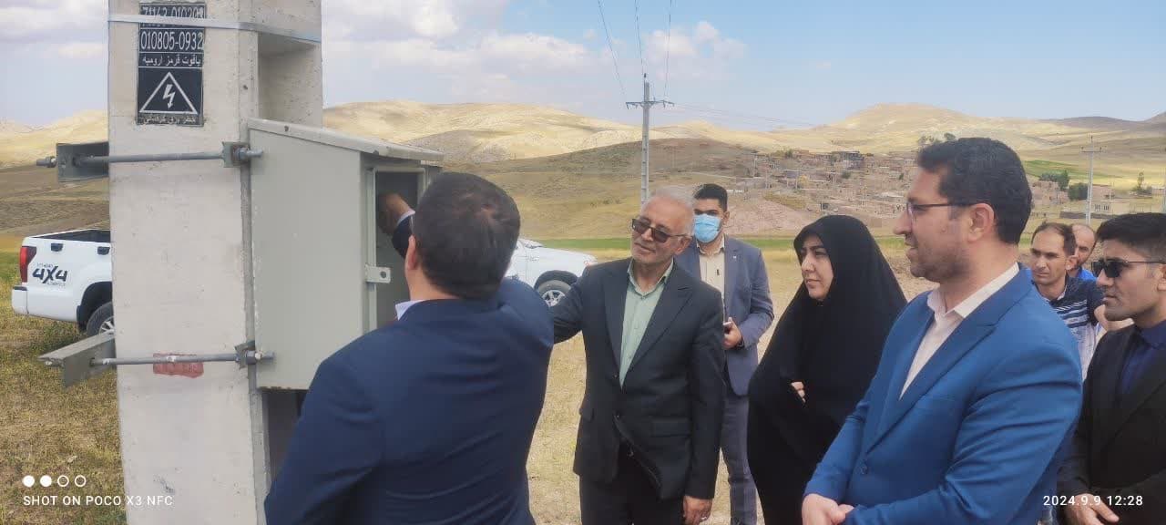 با حضور محمد رضا عبدالله نژاد فرماندار چالدران به همراه معاون برنامه ریزی و هماهنگی امور عمرانی،بخشدار دشتک و جمعی از اعضای شورای اداری برق رسانی به سایت های مخابراتی در روستای شادلو علیا به بهره برد