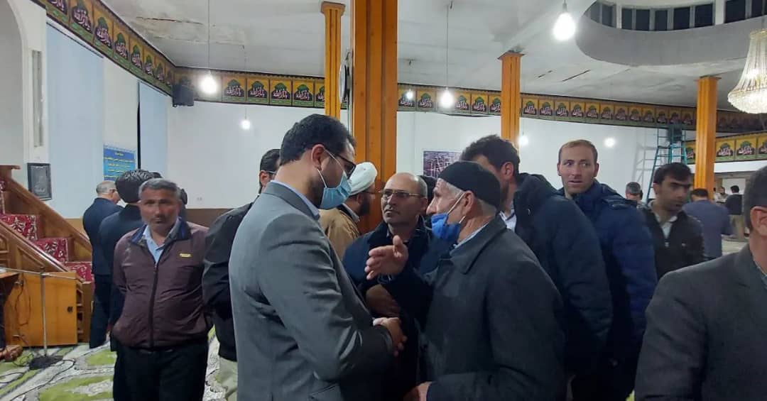 محمد رضا عبدالله نژاد فرماندار شهرستان چالدران با حضور در مسجد روستای قرنقو مسائل و مشکلات این روستا را مورد بررسی قرار دادند.