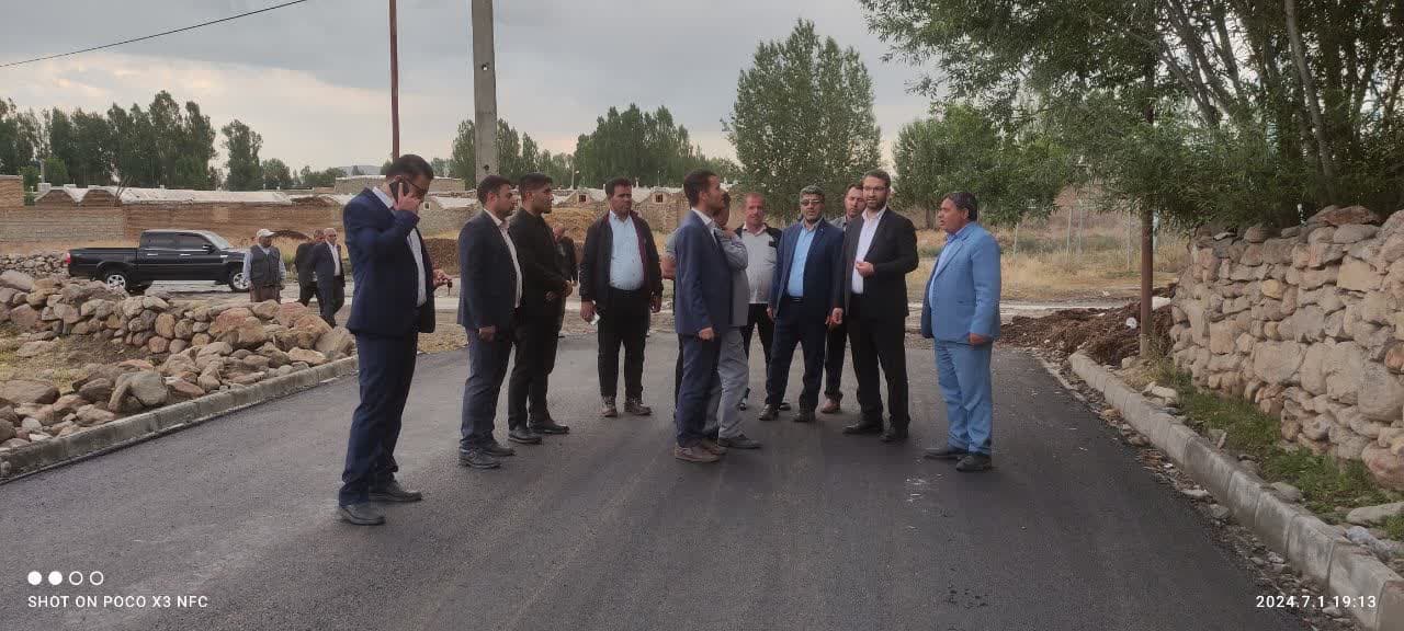 امسال برای آسفالت معابر روستایی چالدران 20میلیارد تومان اعتبار هزینه می شود