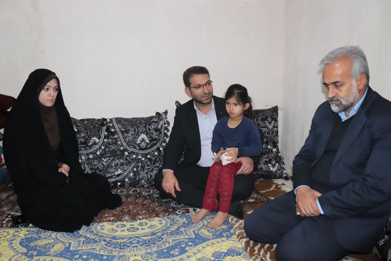 دیدار فرماندار شهرستان چالدران از معلولین تحت پوشش شهرستان به مناسبت هفته معلولین