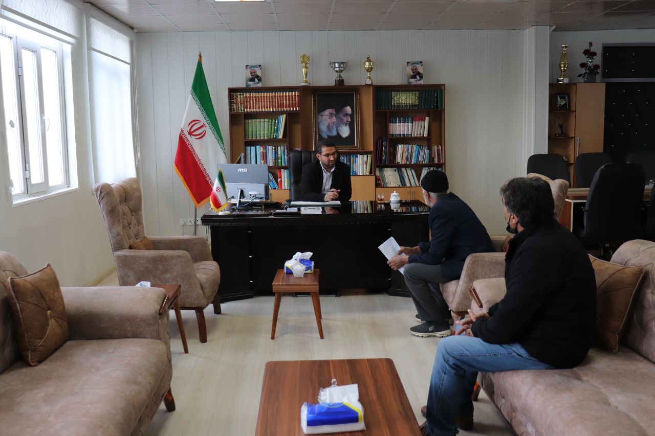 برگزاری ملاقات مردمی محمدرضا عبدالله نژاد فرماندار شهرستان چالدران با هدف توجه به نیازها و رفع مشکلات شهروندان