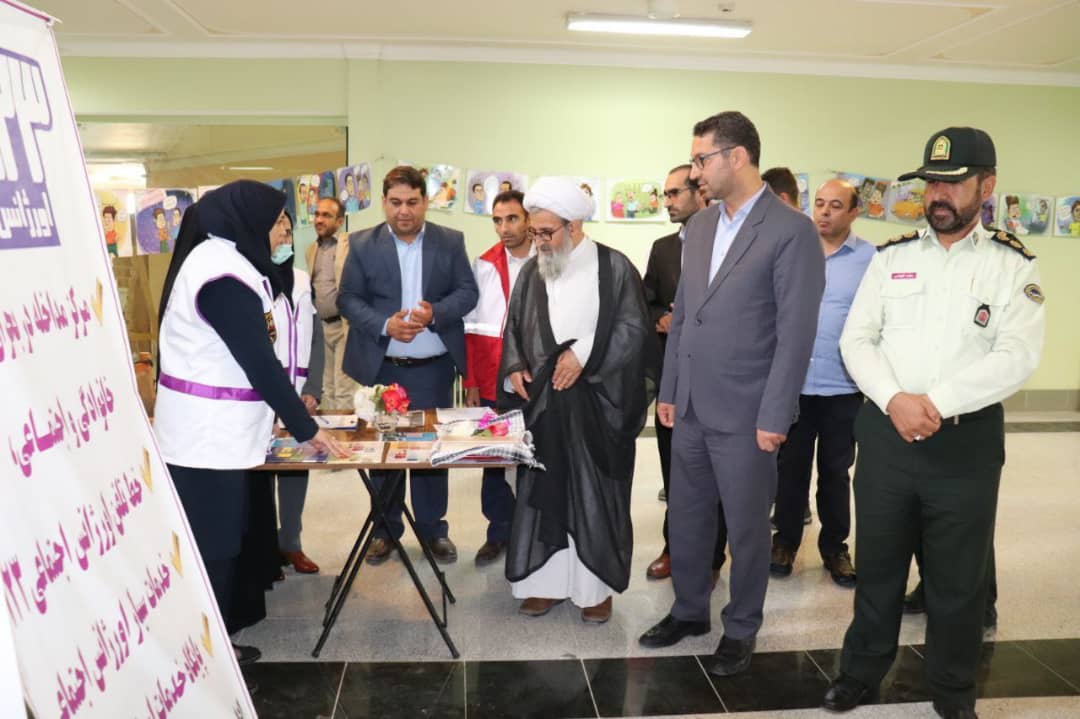 به مناسبت گرامی داشت هفته مبارزه با مواد مخدر با حضور محمدرضا عبدالله نژاد فرماندار شهرستان چالدران، نمایشگاه عکس و پوستر با عنوان معضلات اجتماعی ناشی از مواد مخدر برگزار شد.