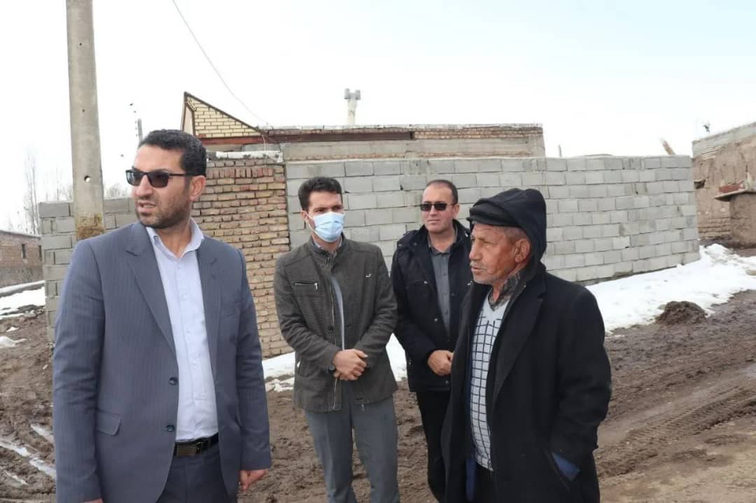 ✅عبدالله نژاد فرماندار شهرستان چالدران به همراه جمعی از اعضای شورای اداری شهرستان باحضور در روستای اروج کندی در بخش دشتک ضمن دیدار با اهالی روستا مشکلات این روستا را از نزدیک مورد بررسی قرار دادند.