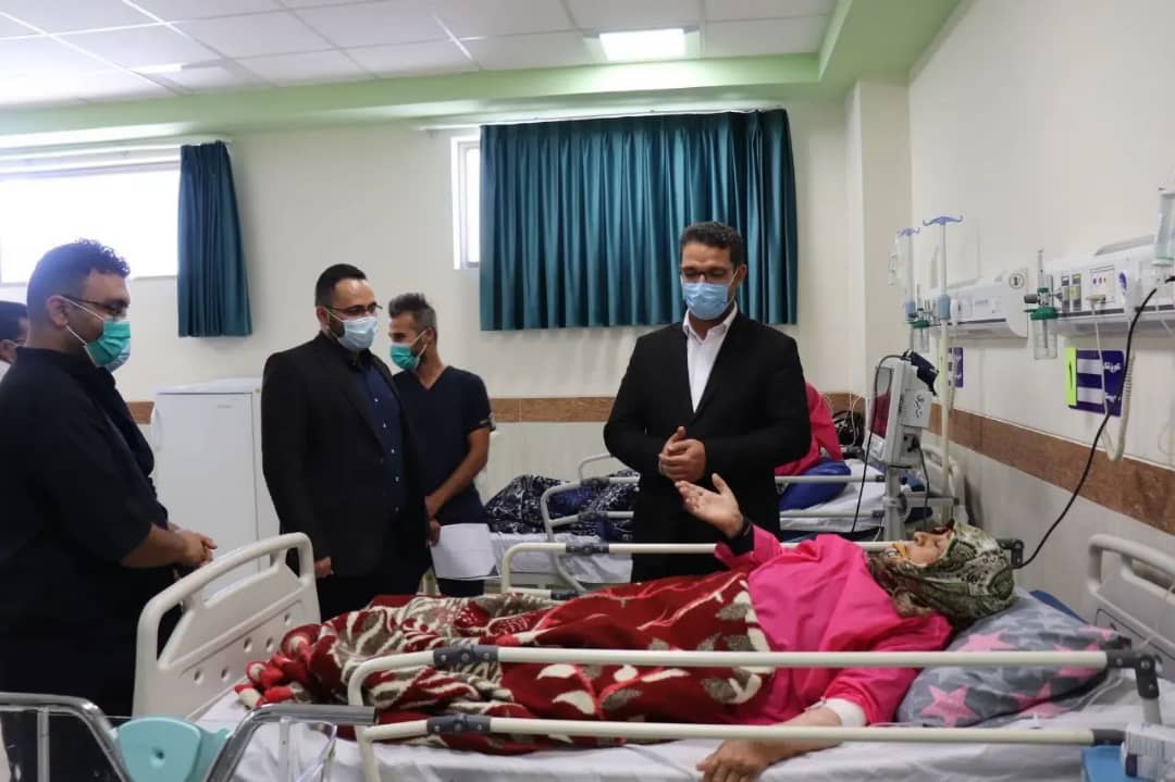 عیادت فرماندار چالدران از بیماران بستری در بیمارستان شهید بهشتی به مناسبت روز پزشک