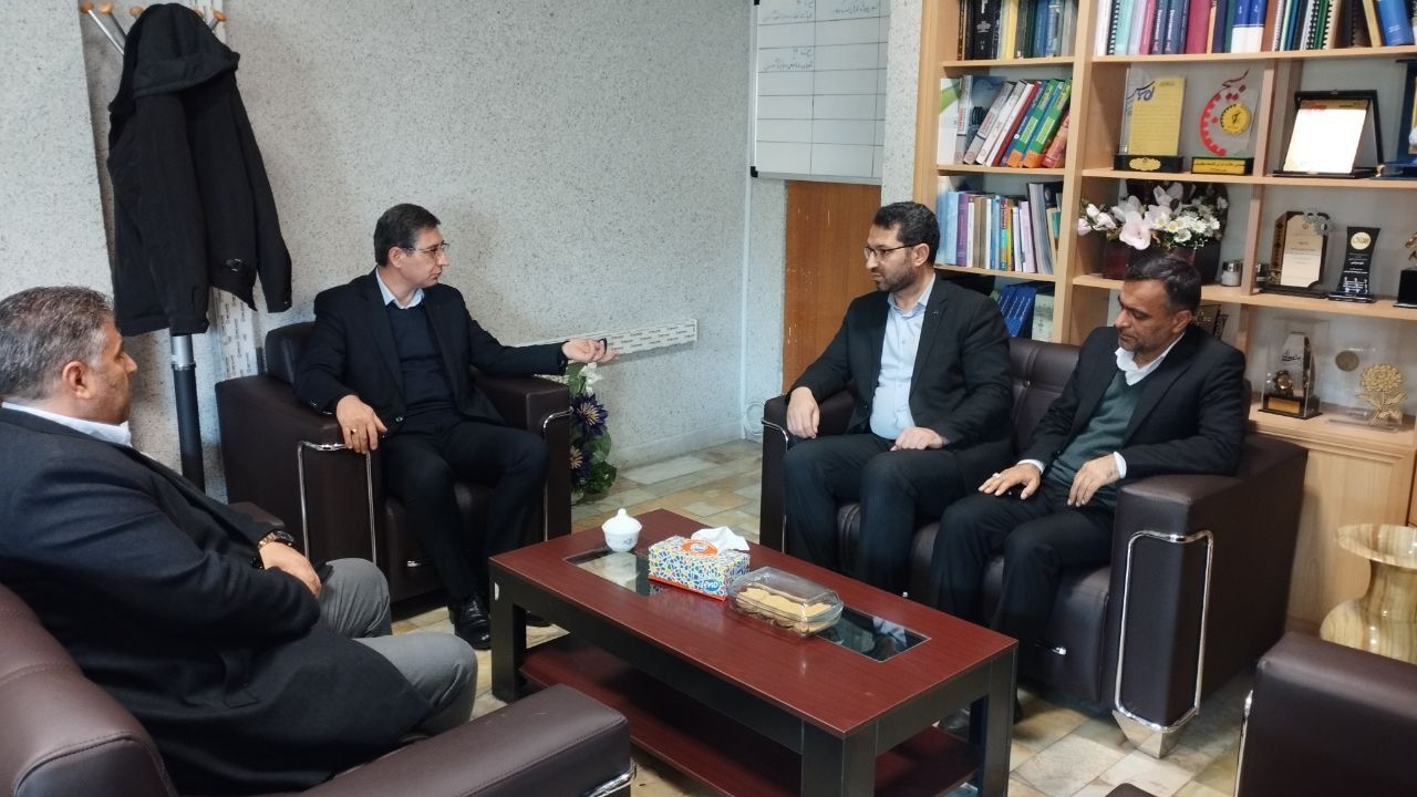 دیدار محمدرضا عبدالله نژاد فرماندار شهرستان چالدران با سرتیپی مدیر کل صنعت ،معدن و تجارت استان آذربایجان غربی
