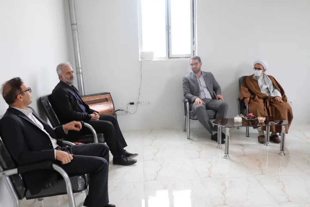 محمد رضا عبدالله نژاد فرماندار شهرستان چالدران با هدف بررسی مسائل و مشکلات دانشگاه آزاد اسلامی چالدران در این دانشگاه حضور یافت.