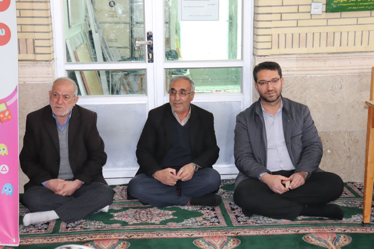 نمازگزاران شهرستان چالدران توهین نشریه فرانسوی به مقدسات و مرجعیت را بشدت محکوم کردند