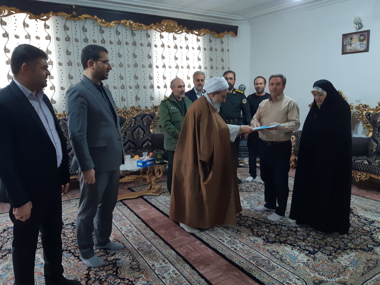 دیدار فرماندار چالدران با خانواده شهدا بمناسبت روز بزرگداشت شهدا