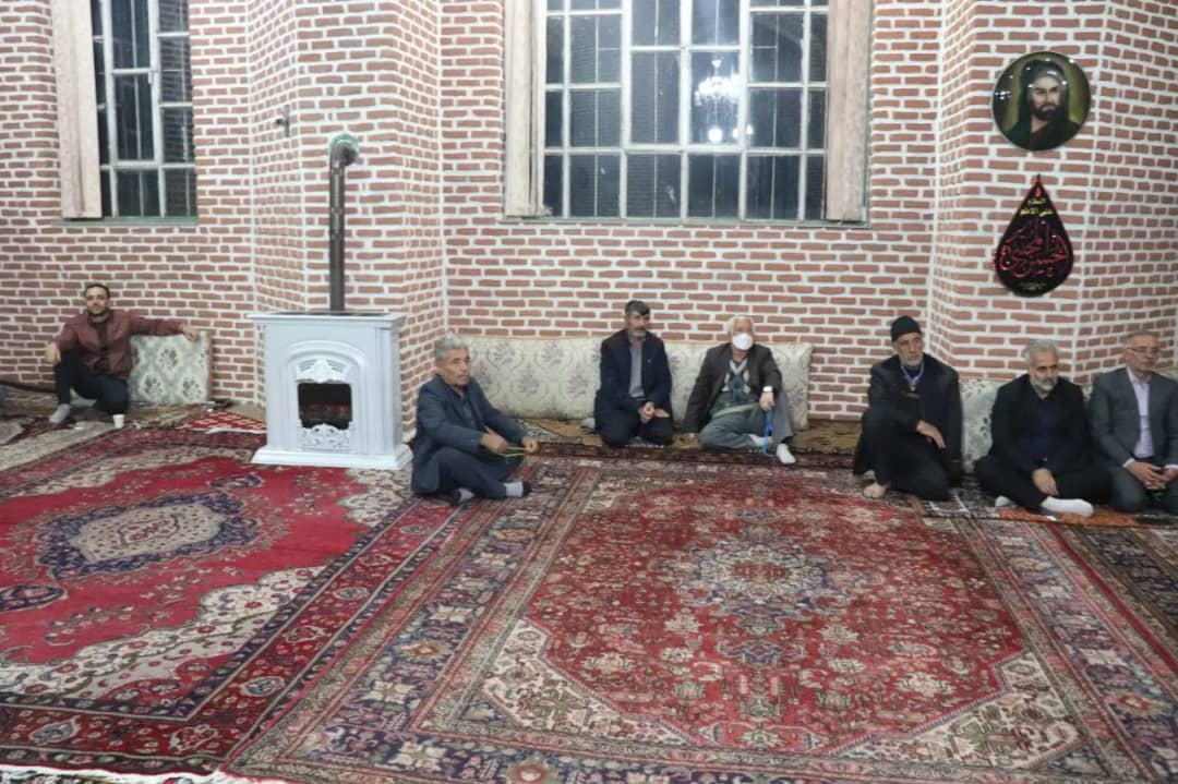 ✅محمد رضا عبدالله نژاد فرماندار شهرستان چالدران با حضور در روستای قادو کندی ضمن دیدار با اهالی روستااز نزدیک مسائل و مشکلات این روستا را مورد بحث و بررسی قرار داد.