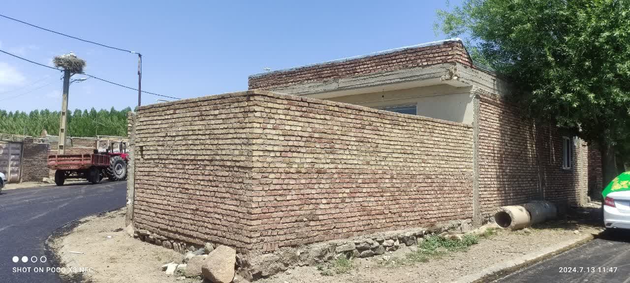 💢فرماندار شهرستان چالدران از روند بازسازی واحدهای مسکونی روستایی در روستای آغبلاغ بازدید کرد.