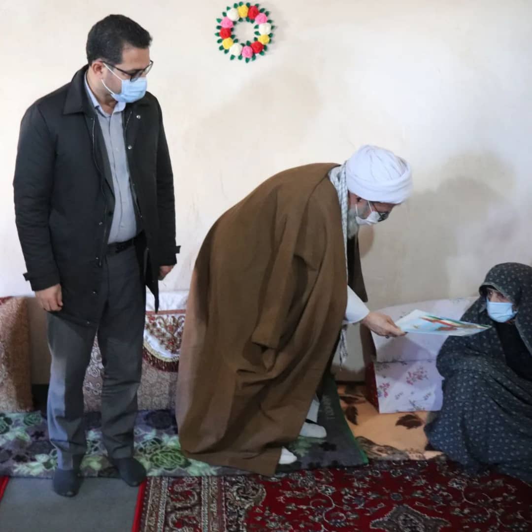 ✅در سومین روز از ایام الله دهه مبارک فجر با حضور عبدالله نژاد فرماندار شهرستان چالدران ،از خانواده شهیدان دیدار و تجلیل شد