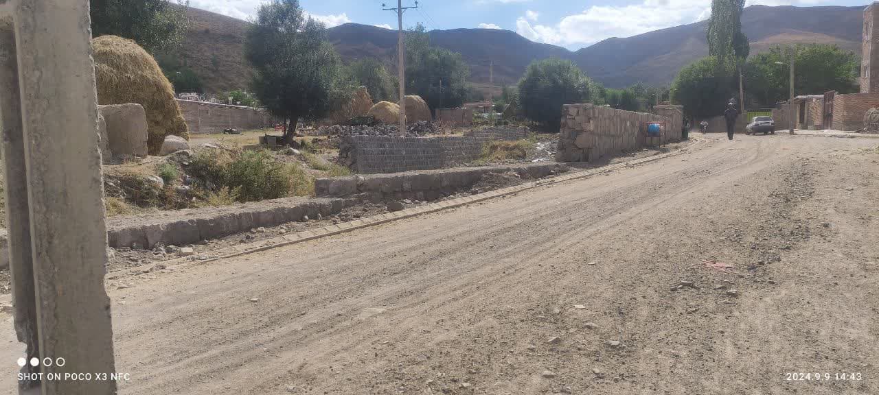 به گزارش روابط عمومی فرماندار چالدران محمد رضا عبدالله نژاد فرماندار چالدران به همراه معاون برنامه ریزی و هماهنگی امور عمرانی،بخشدار دشتک و جمعی از اعضای شورای اداری از طرح هادی روستای دیلک وردی بخش