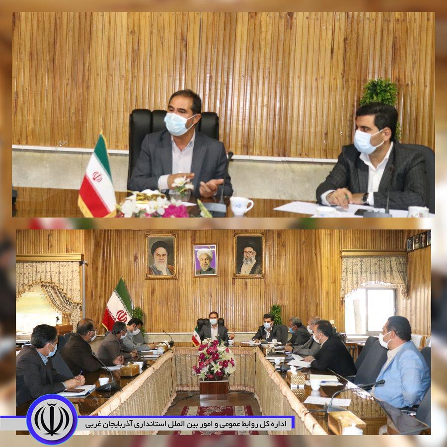  ✅جلسه کارگروه آرد و نان شهرستان چالدران با حضور محمد زاده فرماندار و اعضای کار گروه در محل سالن اجتماعات فرمانداری شهرستان برگزار شد.