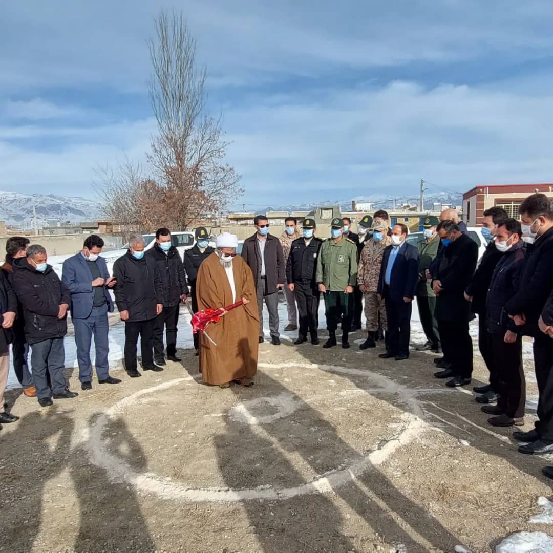 ✅در سومین روز از ایام الله دهه مبارک فجر با حضور عبدالله نژاد فرماندار شهرستان چالدران ،عملیات اجرایی 2باب مدرسه ابتدایی در شهر چالدران آغاز شد