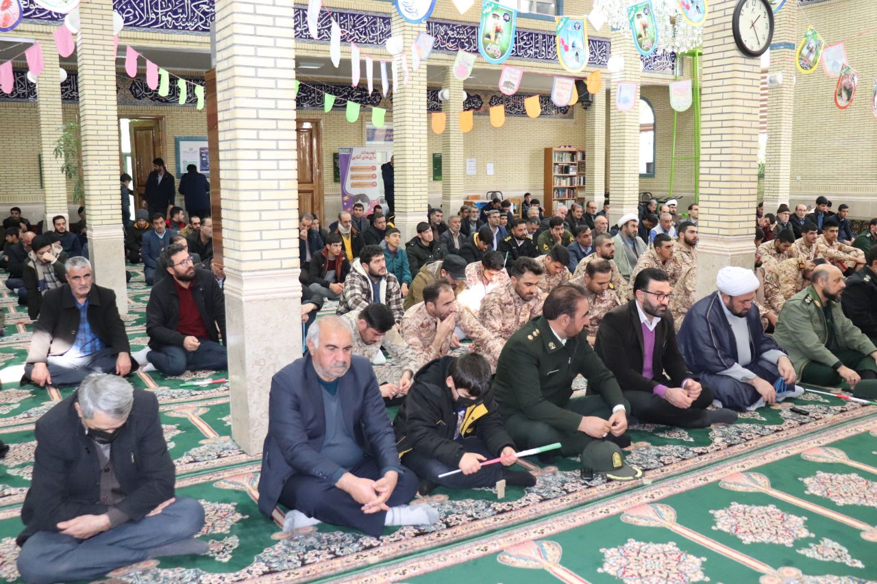 نمازگزاران شهرستان چالدران توهین نشریه فرانسوی به مقدسات و مرجعیت را بشدت محکوم کردند