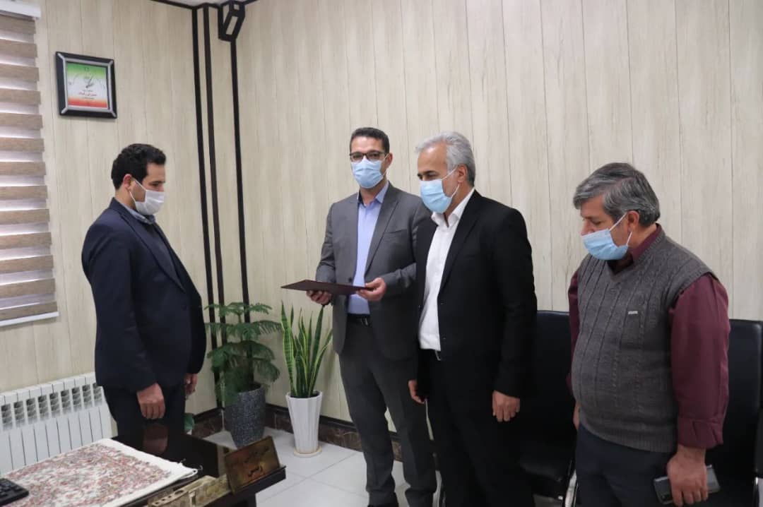✅به مناسبت 14 اسفند سالروز تاسیس کمیته امداد امام خمینی (ره) فرماندار شهرستان چالدران ، با مدیر و کارمندان کمیته امداد امام خمینی (ره) این شهرستان دیدار کردند.