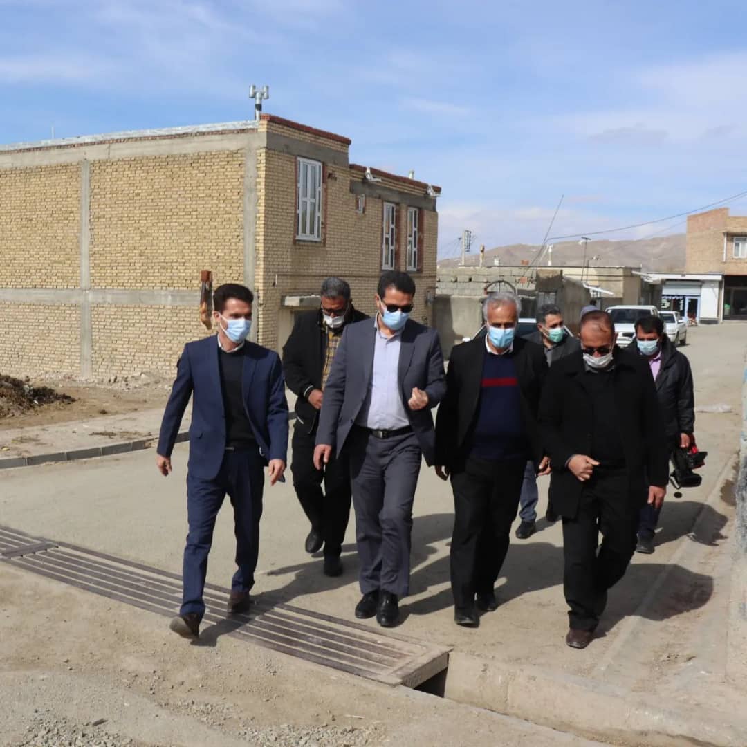 ✅عبدالله نژاد فرماندارشهرستان چالدران به همراه جمعی از ادارات خدمات رسان با حضور در روستای عباس کندی ضمن بازدید از روستا مسائل ومشکلات اهالی این روستا را مورد بحث و بررسی قرار داد.