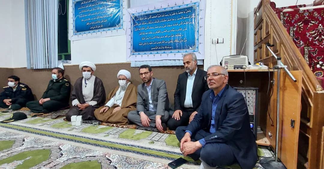محمد رضا عبدالله نژاد فرماندار شهرستان چالدران با حضور در مسجد روستای قرنقو مسائل و مشکلات این روستا را مورد بررسی قرار دادند.