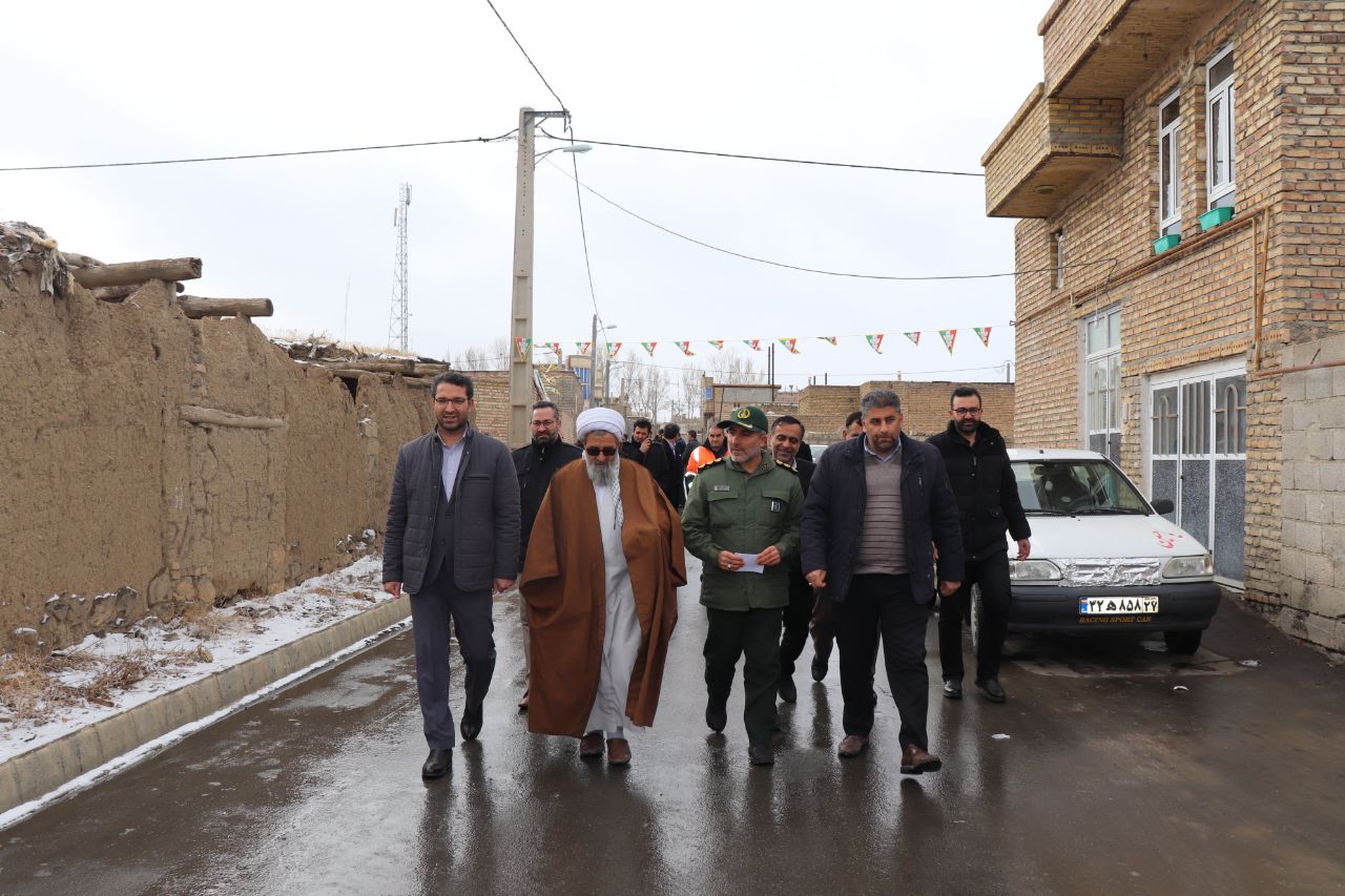 در دومین روز از ایام الله دهه مبارک فجر انجام شد