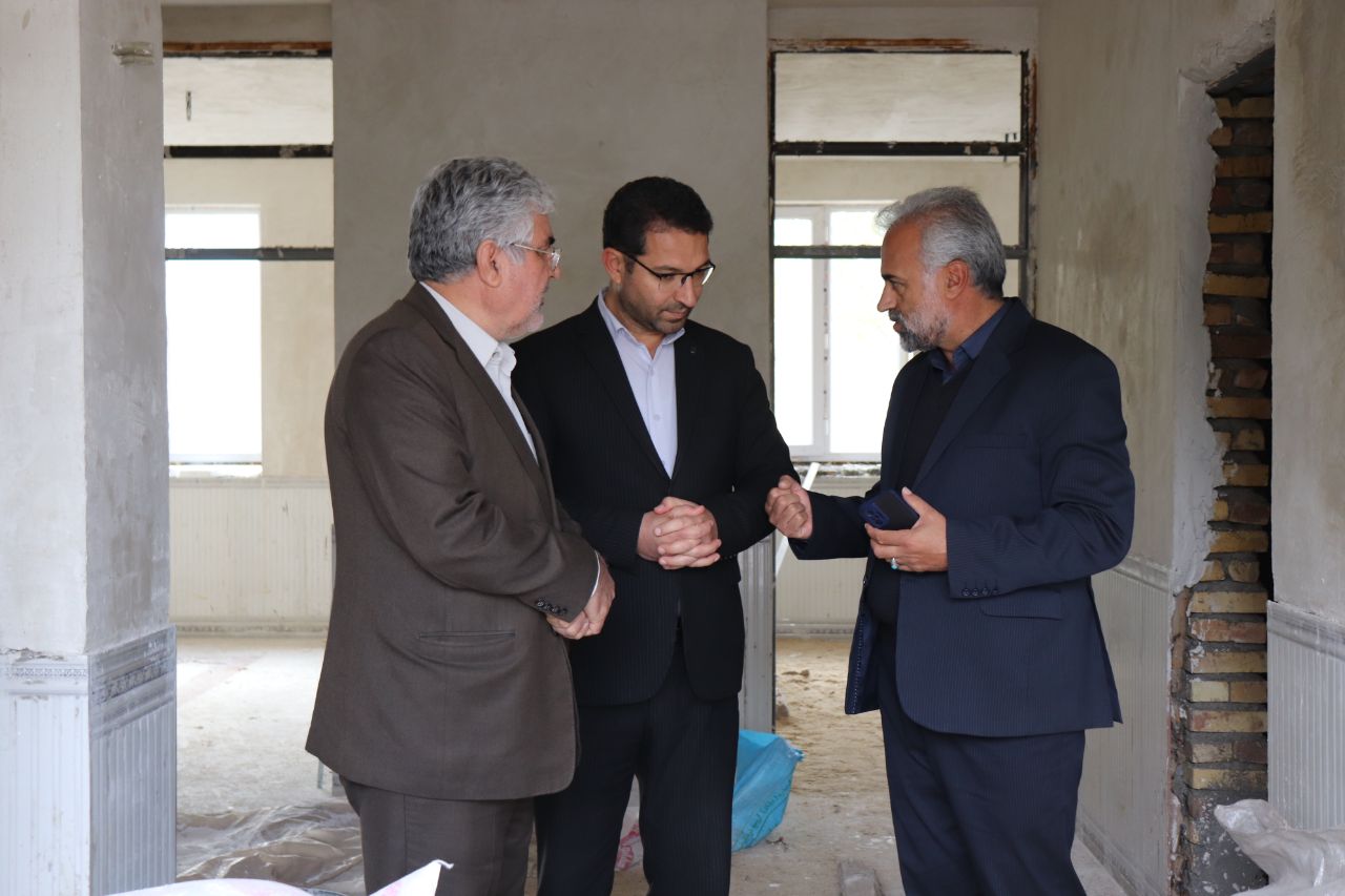 ✅ محمدرضا عبدالله نژاد فرماندار از پروژه در حال ساخت مدرسه روستای قلی دیزج بازدید و در جریان روند پیشرفت فیزیکی این پروژه قرار گرفتند.
