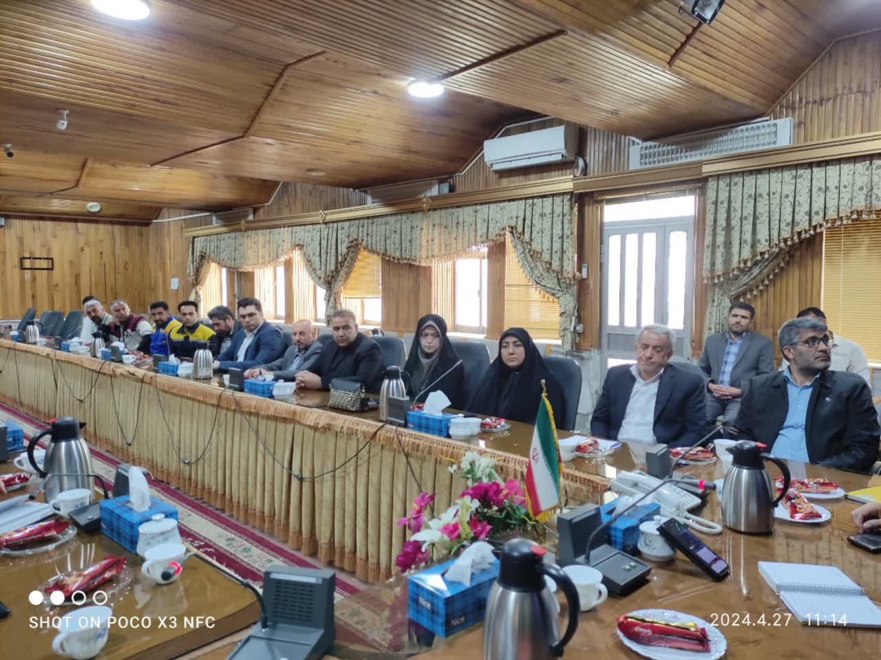 به مناسبت هفته کاروکارگر مسائل و مشکلات کارگران ادارات خدمات رسان شهرستان چالدران مورد بحث و بررسی قرار گرفت