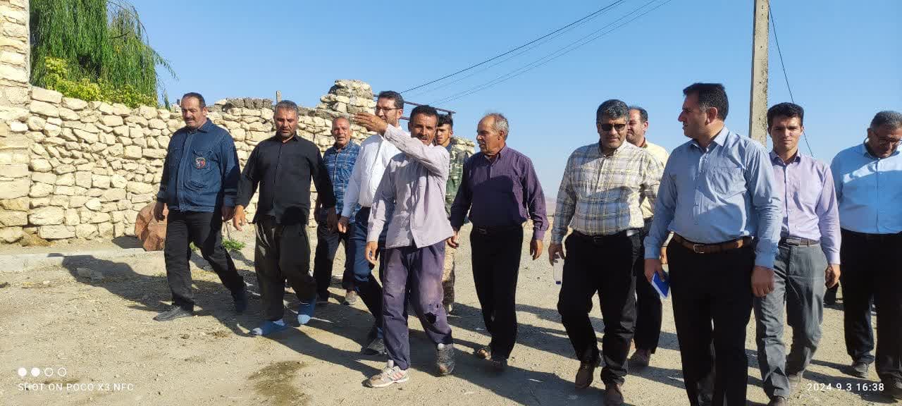 📸گزارش تصویری 💢بازدید محمد رضا عبدالله نژاد فرماندار چالدران به همراه بخشدار مرکزی و جمعی از اعضای شورای اداری از روستای محمد آقا