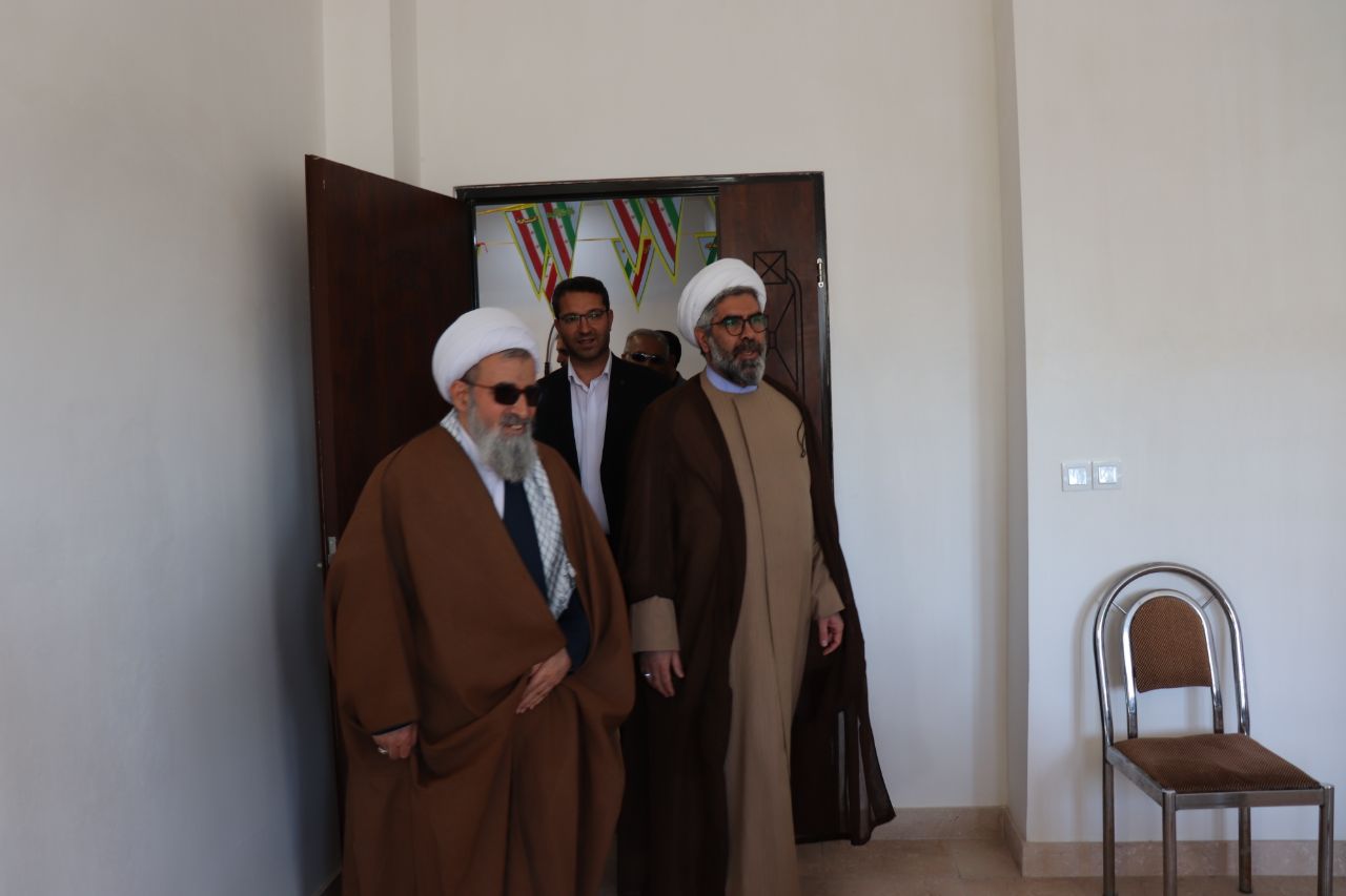 در ششمین روز از ایام الله دهه مبارک فجر اداره بنیاد شهید و امور ایثارگران چالدران در آیینی با حضور مسئولان استانی و محلی، افتتاح شد.