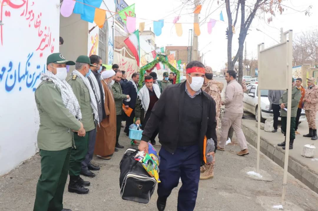 ✅با حضور عبدالله نژاد فرماندار شهرستان چالدران ،حجت الاسلام والمسلمین محمدزاده امام جمعه چالدران ،سرهنگ درستی فرمانده سپاه چالدران اولین کاروان راهیان نور چالدران به مناطق عملیاتی اعزام شدند.