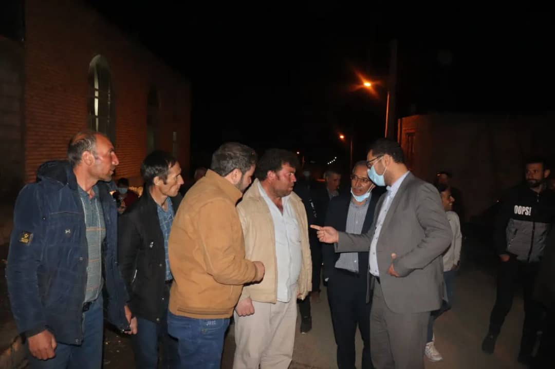  ✅محمد رضا عبدالله نژادفرماندار شهرستان چالدران به همراه حجت الاسلام و المسلمین محمدزاده امام جمعه ،معاونین فرماندار چالدران با حضور در روستای بدولی مسائل مشکلات روستا را مورد بررسی قرار دادند.