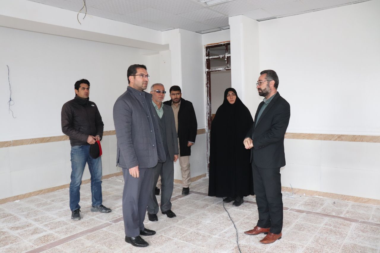 فرماندار شهرستان چالدران به همراه بخشدار دشتک و مدیر آموزش و پرورش از مدرسه 9 کلاسه شهر آواجیق بازدید و در جریان روند پیشرفت فیزیکی این پروژه قرار گرفت.