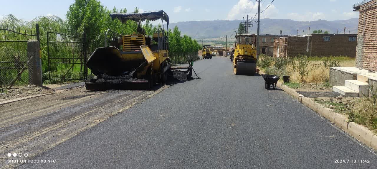 💢فرماندار چالدران از پروژه مشارکتی آسفالت ریزی معابر روستایی آغبلاغ بازدید کرد