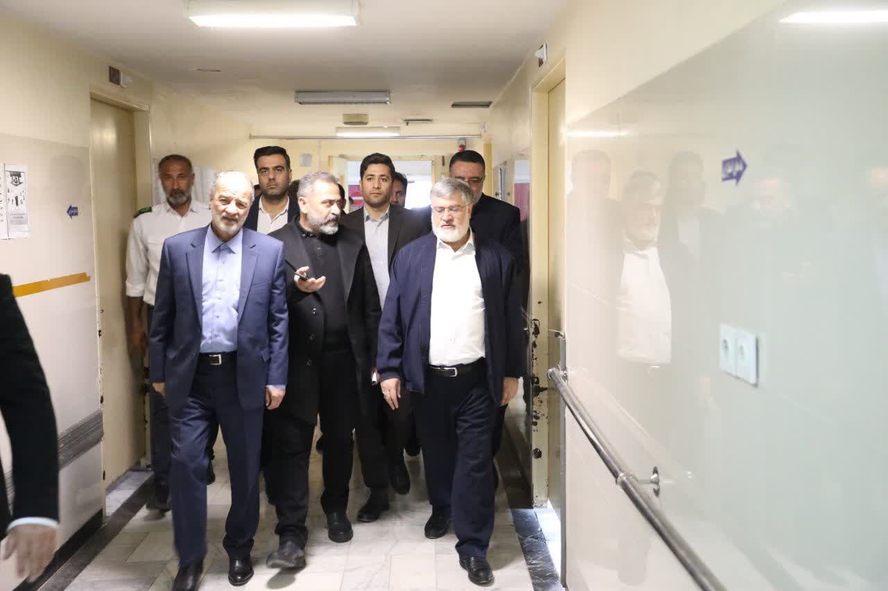 عیادت استاندار آذربایجانغربی از مصدومان زلزله شهرستان سلماس
