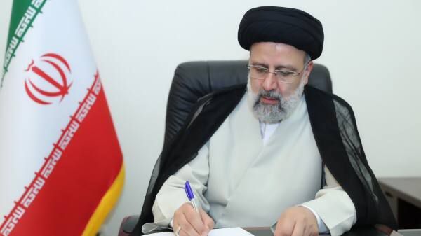 🔻دکتر رئیسی در پیامی به مناسبت روز خبرنگار: