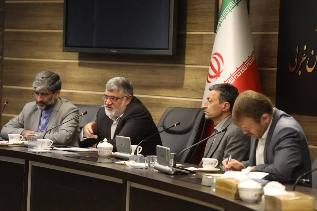 استاندار آذربایجان غربی: حمایت بنیاد مستضعفان برای جبران عقب افتادگی های استان ضروری است.