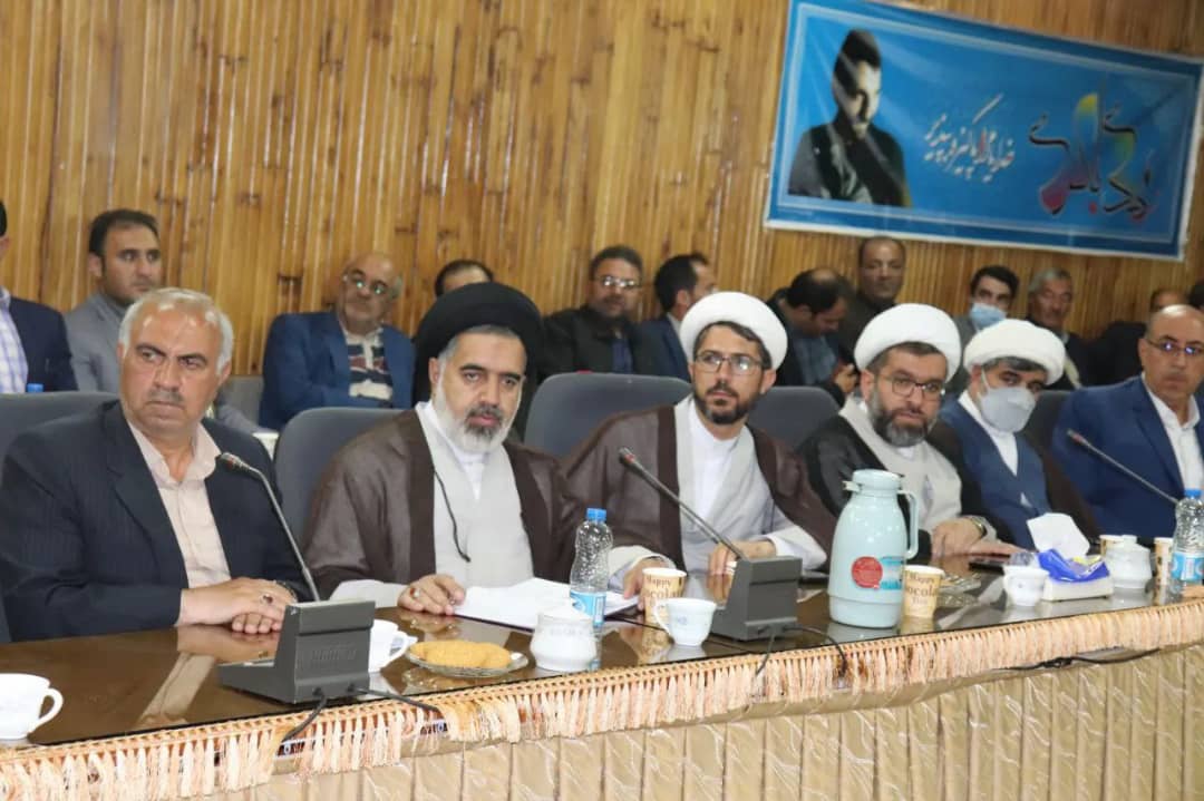 دومین جلسه شورای اداری شهرستان چالدران با حضور ضرغامی وزیر میراث فرهنگی ، گردشگری و صنایع دستی ،محمد رضا عبدالله نژاد فرماندار شهرستان چالدران، در سالن اجتماعات فرمانداری برگزار شد.